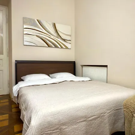 Modern And Classic Apart. Location * Λβιβ