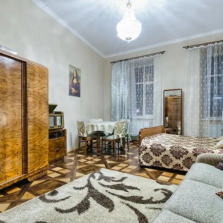 Apartment Modern And Classic Apart. Location Lviv